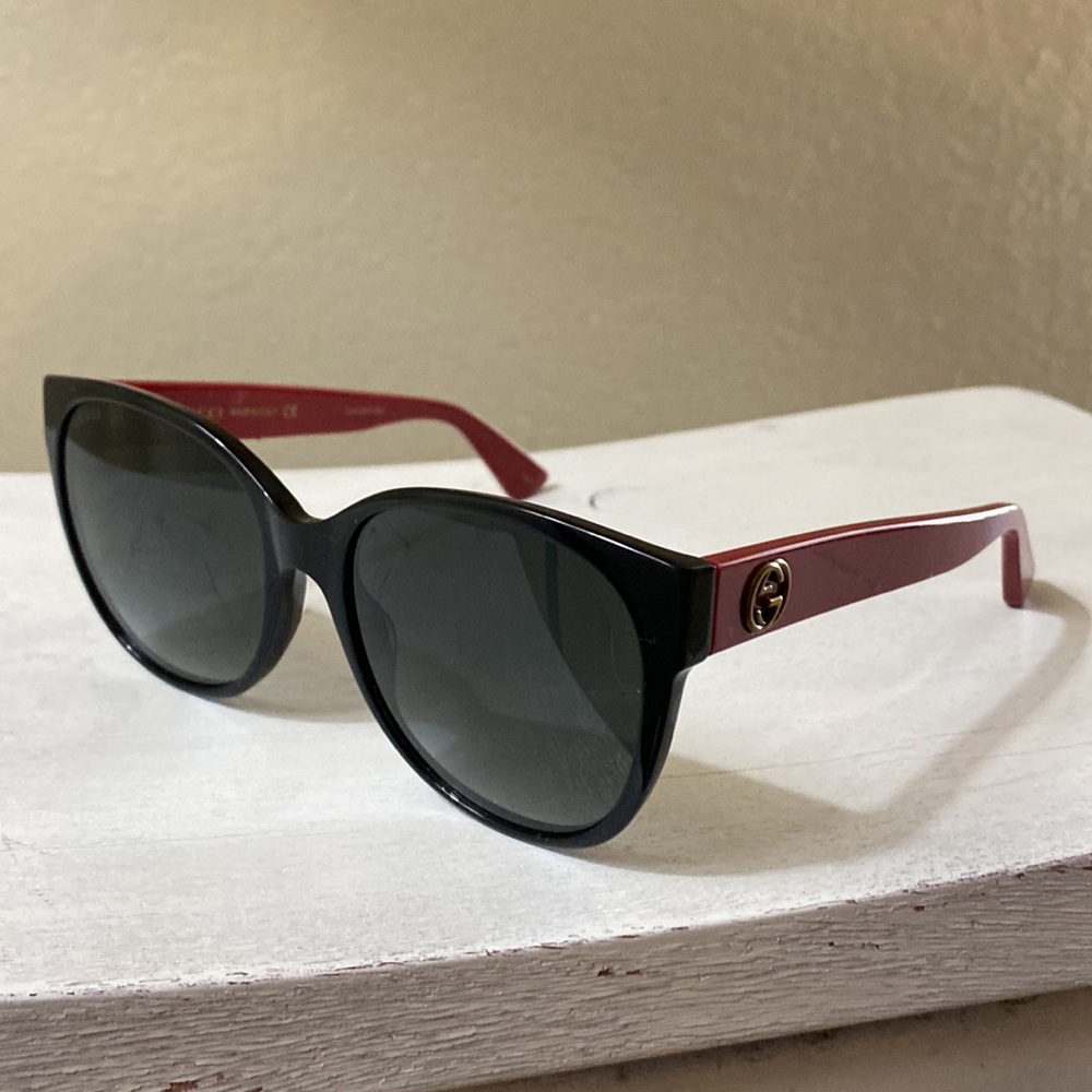 Gucci Black and Red Sunglasses